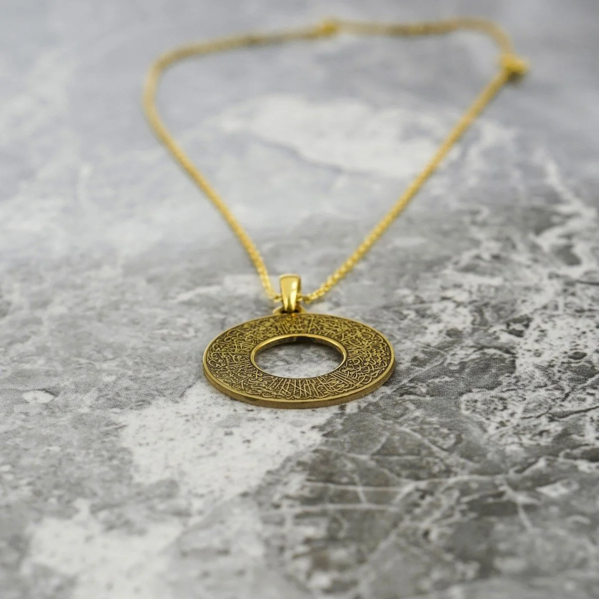 Ayatul Kursi Circle Muslim Jewelry - 18K Gold Plated Silver Pendant - Image 7