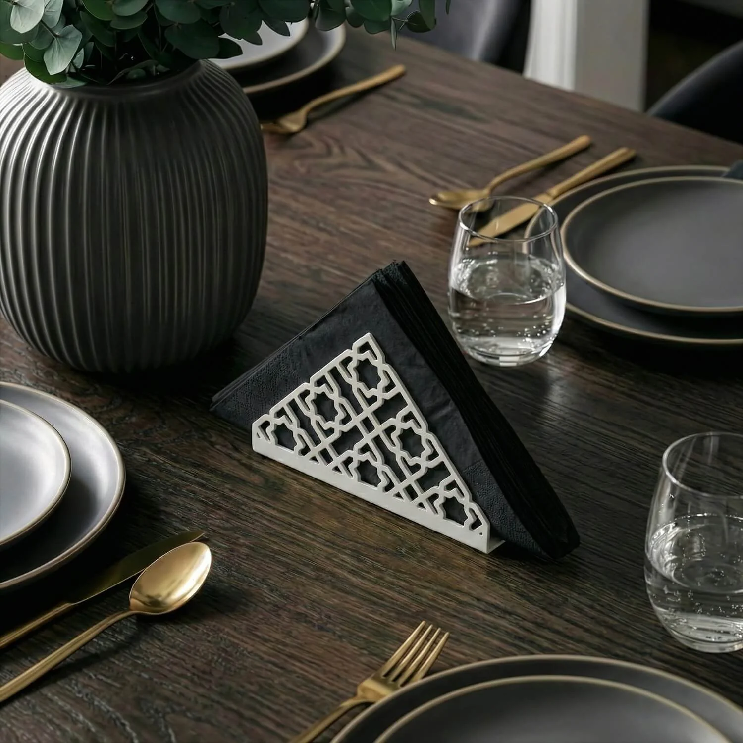 Geometric Islamic Napkin Holder – Metal Iftar Table Decor - Image 3