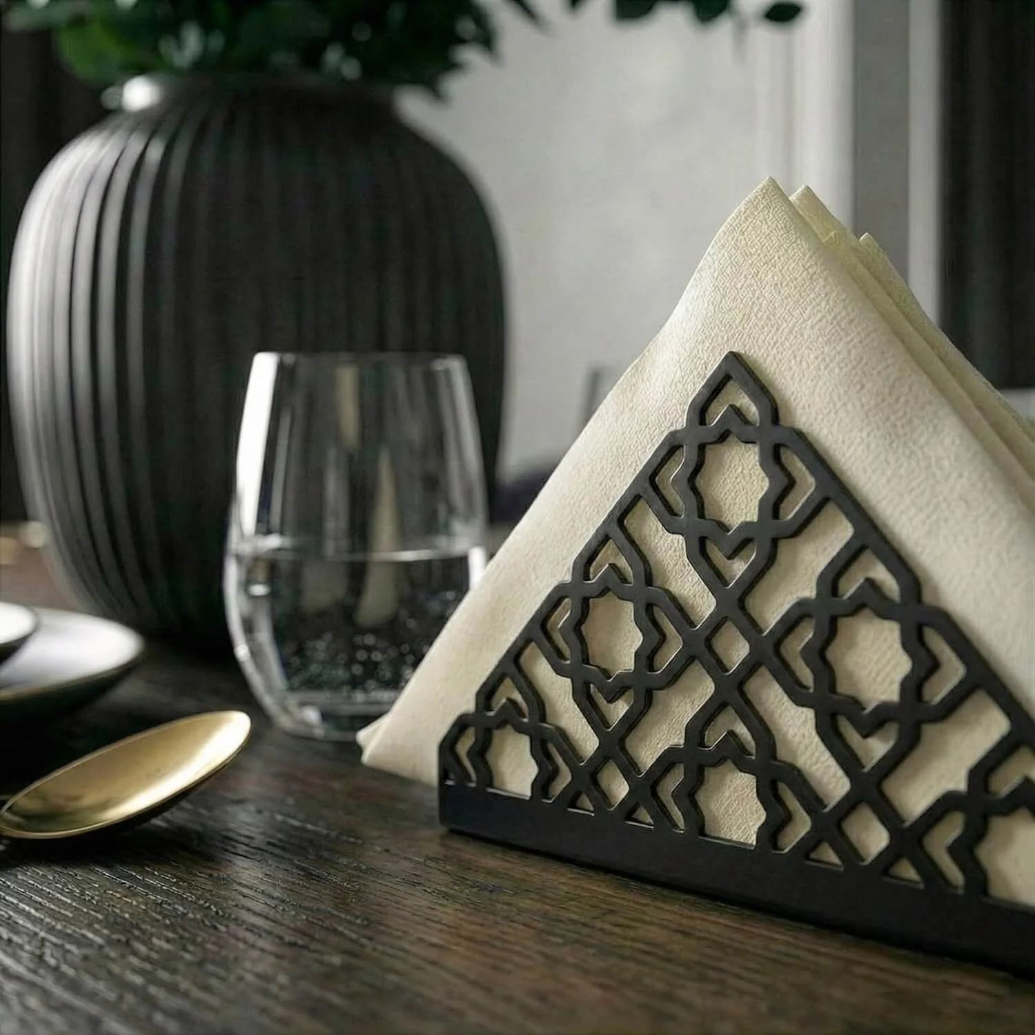 Geometric Islamic Napkin Holder – Metal Iftar Table Decor - Image 8