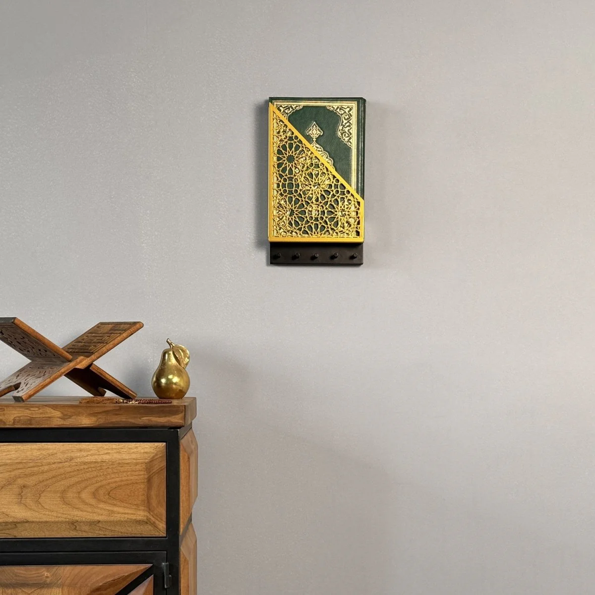 Metal Floating Quran Box and Rosary Hanger - Quran and Key Holder & Storage - Image 7
