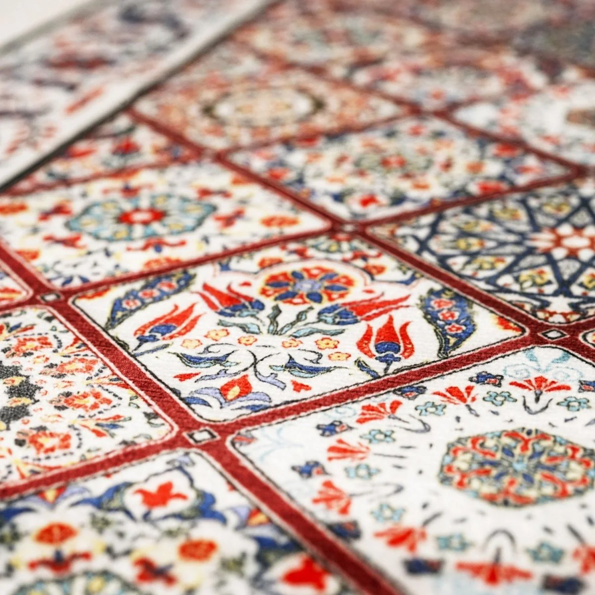 Muslim Prayer Rug - Red & Blue Geometric Design - Image 5