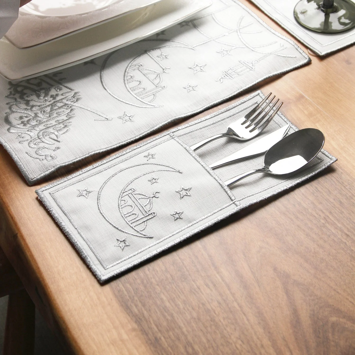 Ramadan Dining Set with Moon, Mosque & Arabic Calligraphy for 6 Persons 24 Piece Set - Image 13