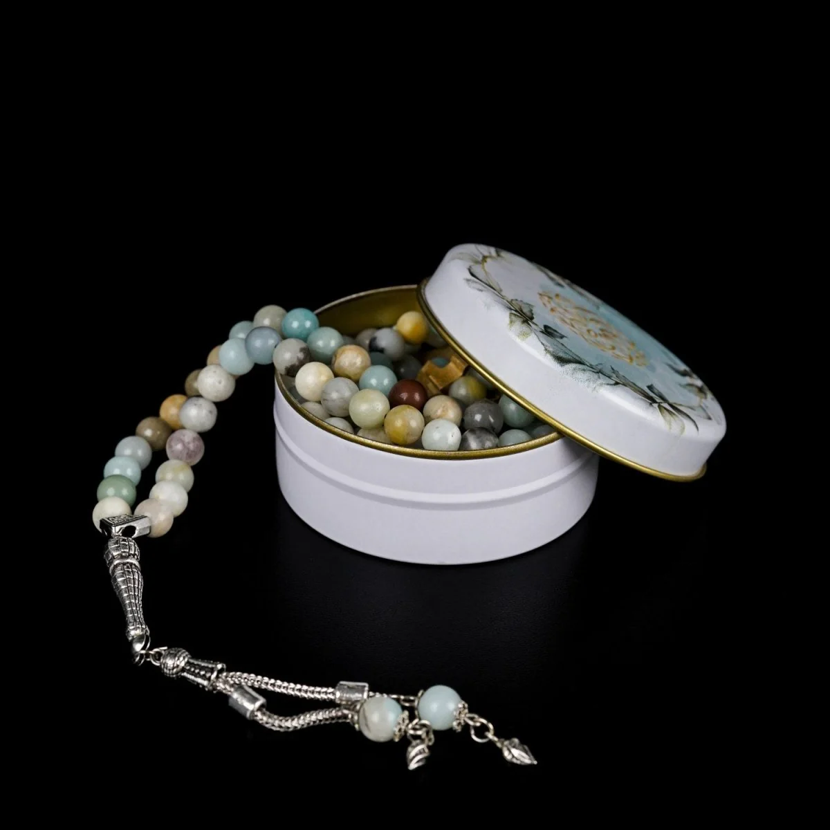 Ramadan Gift Set | Muslim Prayer Rug, Islamic Prayer Beads and Islamic Jewelry - Image 4